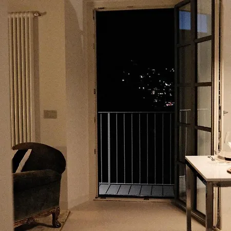 Casa Perlasca, 펜션 *