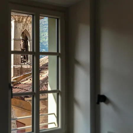 Casa Perlasca, 펜션 *